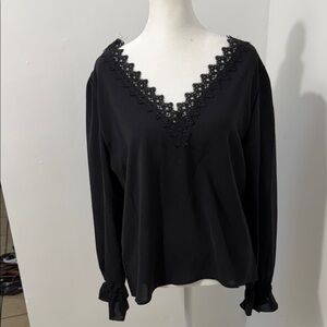Elegant Black Lace Trim Women's Top